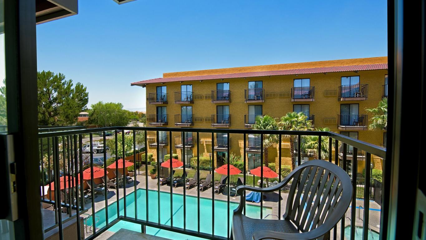 Oxnard Inn Lancaster