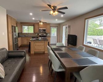 Hidden Acres of Bayfield - Bayfield - Restaurant