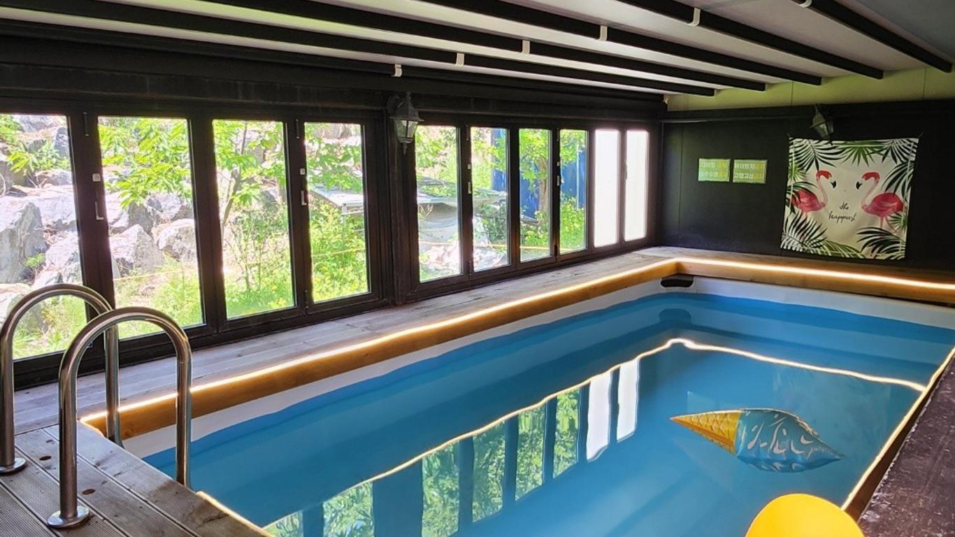 Gapyeong Floresta Kids Pool Villa & Glamping