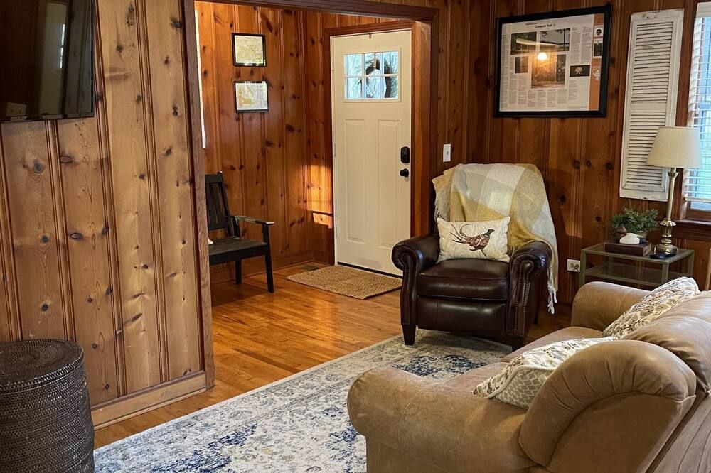 Alabama cabin located in the National Forest, ATV Park, and Beaches!!! - Андалусія - Вітальня