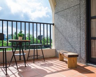 Oats B&B - Hengchun Township - Balcony