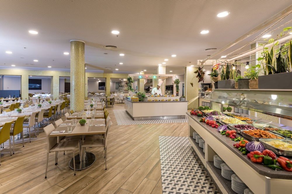 فندق ليوناردو برفيليج إيلات - أول إنكلوسف - ايلات - مطعم