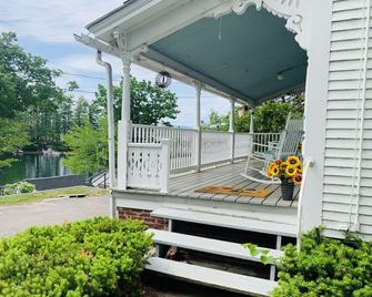 Winnisquam lake house - Tilton - Balkon
