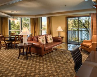 DoubleTree by Hilton Seattle-Airport - SeaTac - Olohuone
