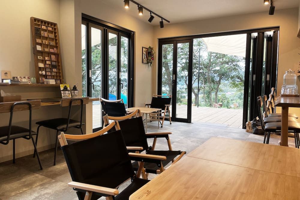 Couscous Glamping Manazuru - Ocean View Bbq Stay Near Hakone - Manazuru - Living room