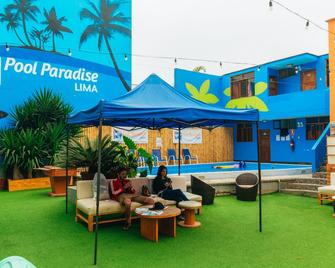 Pool Paradise Lima - לימה - פטיו