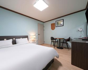 Jinju Seongju - Jinju - Habitación