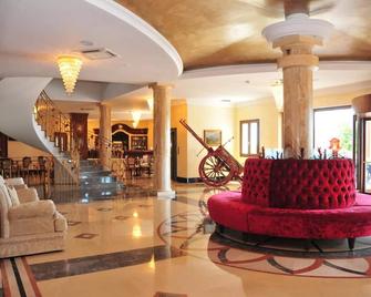 Hotel Borgo Don Chisciotte - Modica - Salónek