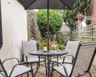 Heron Cottage - Colyton - Binnenhof