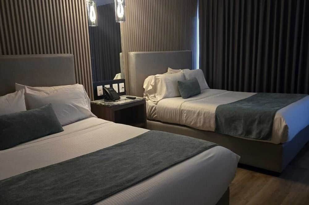Hotel Plaza Génova Centro - גוואדאלחארה