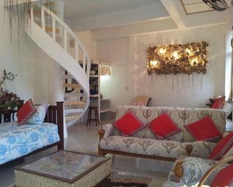 Banthorphan Resort - Sangkhla Buri - Sala de estar
