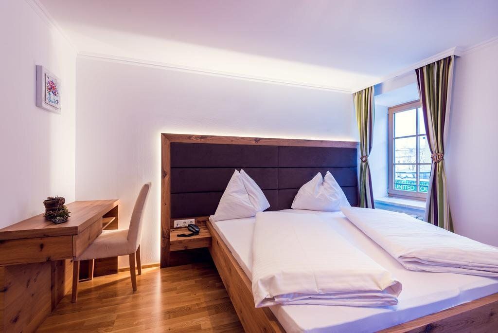 Hotel Restaurant Stöcklwirt - Sankt Johann im Pongau - חדר שינה