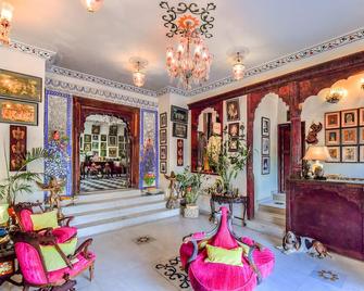 هوتل أوداي كوثي - أودايبور - ردهة