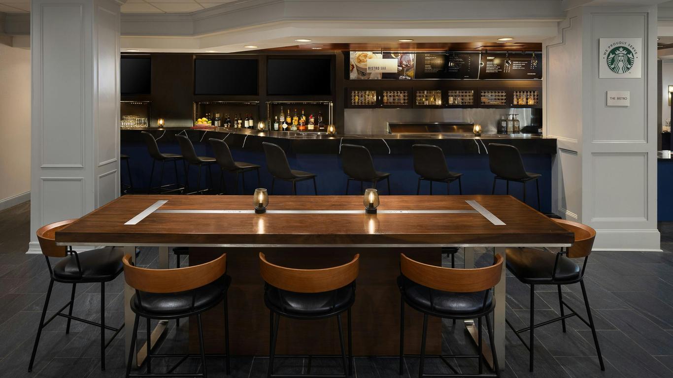 Courtyard by Marriott New Haven at Yale