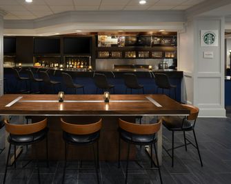 Courtyard by Marriott New Haven at Yale - Нью-Гавен - Бар