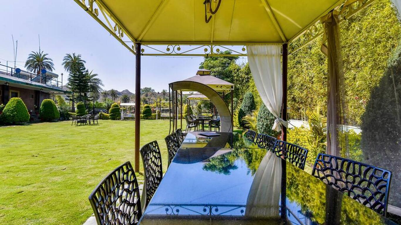 Royal Garden Retreat