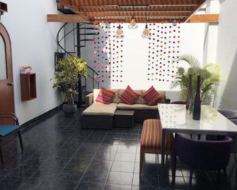 The Lighthouse Bed and Breakfast - Lima
