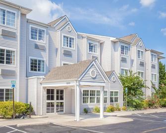 Microtel Inn & Suites by Wyndham Salisbury - Salisbury-Ocean City - Gebouw