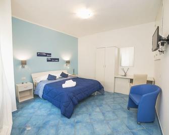 Aquarius Maiori B&B - Maiori - Makuuhuone
