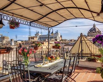 Pantheonview - Luxury Suites - Rome - Ban công