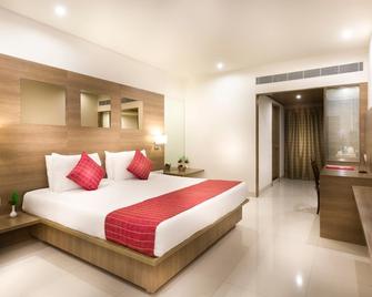 Regency Tiruttani By Grt Hotels - Tiruttani - Bedroom