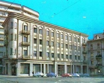 大陸酒店 - 雅夕 - 雅西 - 建築