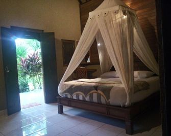 Suka Sari Cottages - Gerokgak - חדר שינה