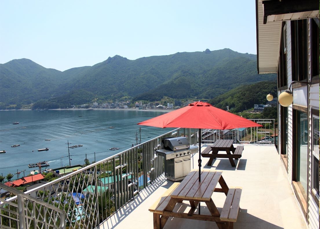 بلو إن بلو بي إس