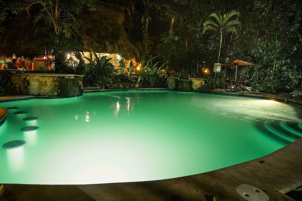 Hotel Hacienda Tijax Jungle Logde - Fronteras - Pool