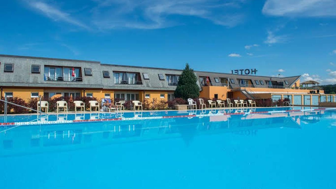Hotel Lacotel