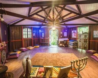 بوسادا ألفا إي أوميجا - ألتو بارايسو دي غوياس - غرفة طعام