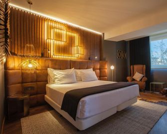 Hotel Tres Reyes Pamplona - Pampelune - Chambre
