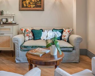 Borgo Tre Vaselle - Torgiano - Wohnzimmer