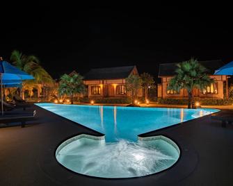Na Vela Village - Ko Lanta - Uima-allas