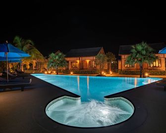 Na Vela Village Adults Only - קו לנטה - בריכה