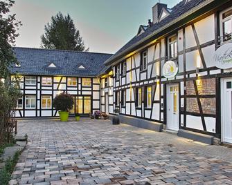 Kragemann Hotel & Vinothek - Simmerath - Building