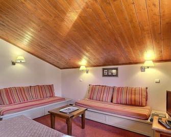 Apartment at the foot of the slopes with balcony and equipped kitchen - La Plagne-Tarentaise - Salon