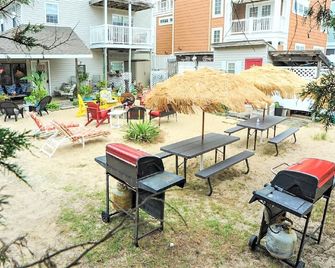 The Original Best Kept Secret in Dewey Beach Since 2001 Dog Friendly Ocean View - Dewey Beach - Patio