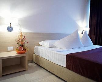 Hotel Sara - Neptun - Dormitor