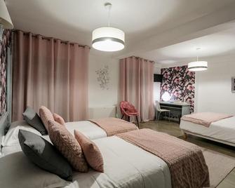 سبونتا دى مارى - أجاكسيو - غرفة نوم