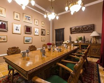 Country Spa Retreat - Ciofliceni - Comedor