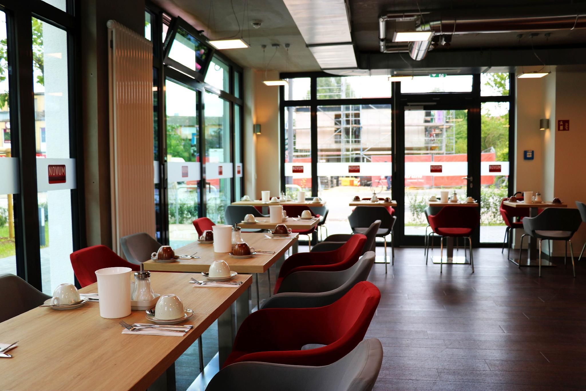 Signature East Hotel Apartments - Hamburg - Restaurant