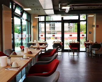 Signature East Hotel Apartments - Hamburg - Restaurant