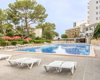 Hotel Amazonas - S'Arenal - Pool