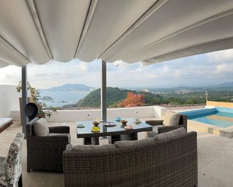 Spectacular Oceanview Penthouse At Ixtap - Ixtapa - Balcony