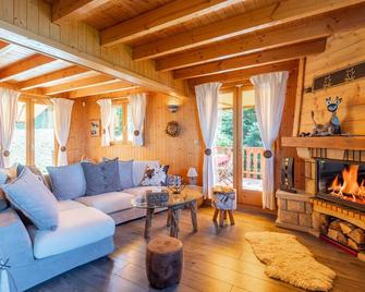 Chalet avec sauna entre Lac Leman, Montagnes et Golf - Le Cocon du Lac Léman - Évian-les-Bains - Phòng khách