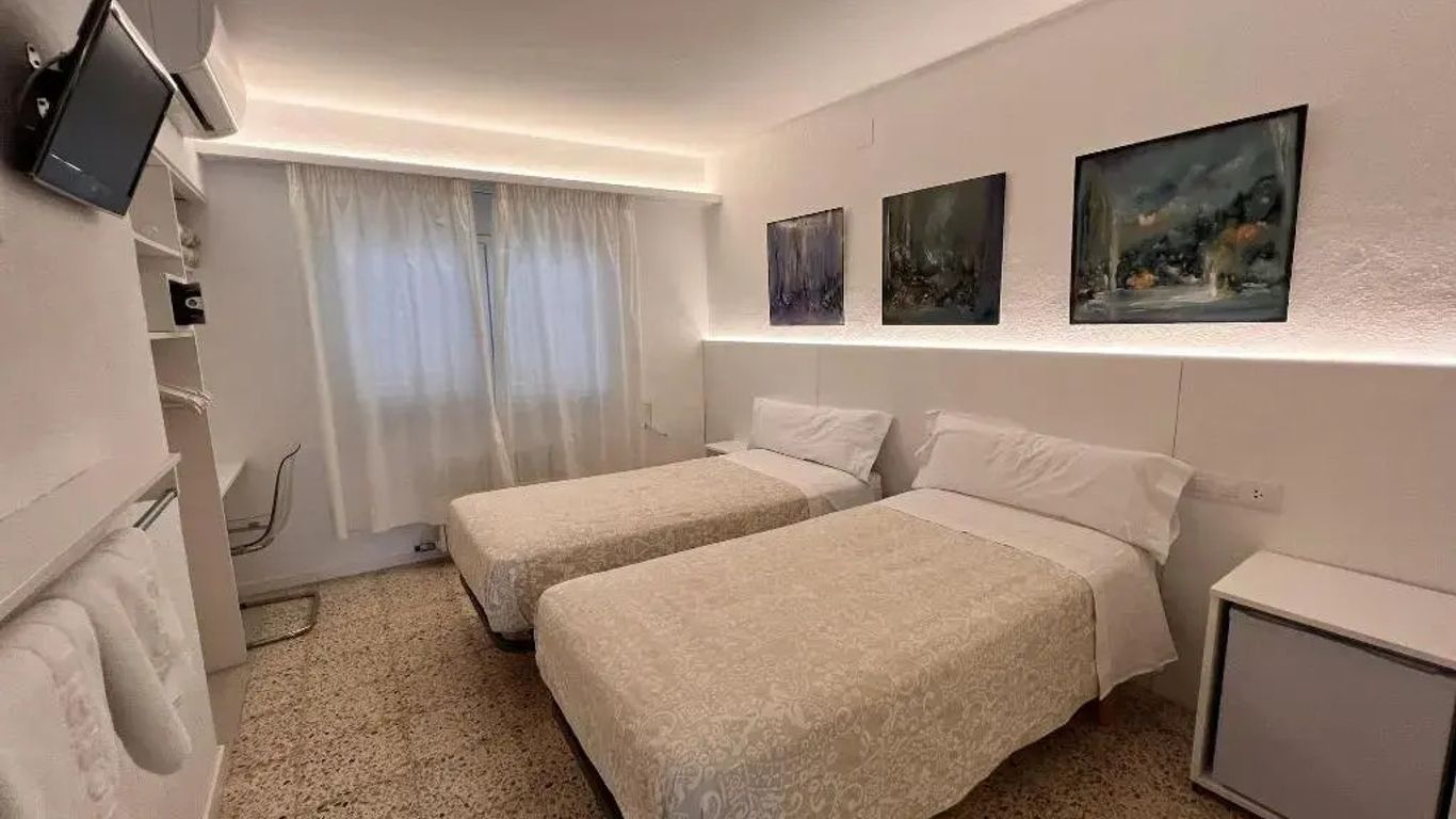 Hostal Marina Cadaques