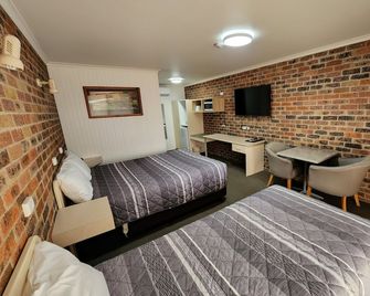 Country Roads Motor Inn Naracoorte - Naracoorte - Bedroom