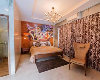 Green Gallery Beach Boutique Hotel - Hua Hin - Bedroom