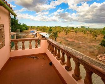 Nice Majorcan country house Sta Maria del Camí by Renthousing - Santa Maria del Camí - Balcony